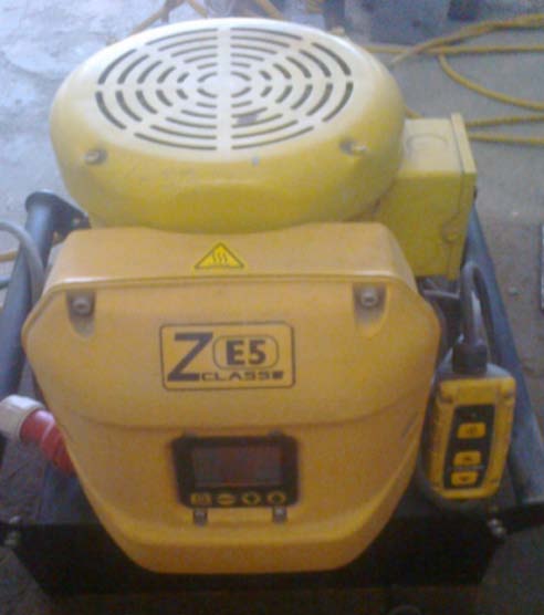 Figure 5 : Meshing of column components connection to the column base