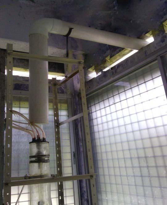 Figure 1 : Photographic view of experimental setup of aerosol generation system (a) without wind tunnel and(b) with wind tunnel